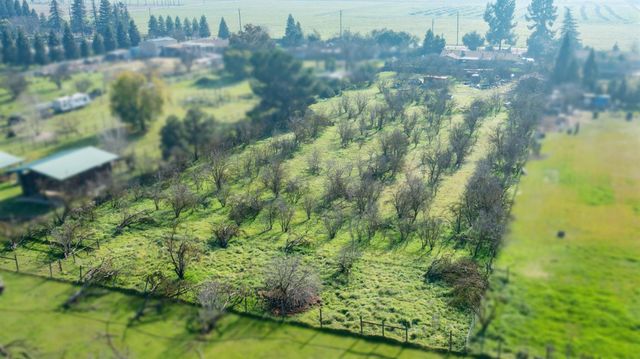 3780 E International Avenue, Clovis, CA 93619