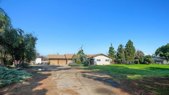 3780 E International Avenue, Clovis, CA 93619