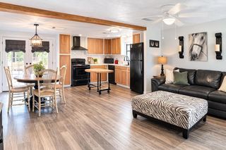 132 Hackberry Cove Lane, Onalaska, TX 77360