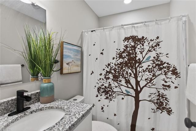 3607 Hyde CIR, Norfolk, VA 23513