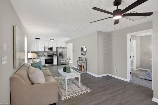 3607 Hyde CIR, Norfolk, VA 23513