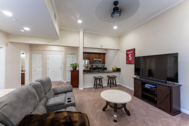 516 Martha Street 202, San Jose, CA 95112