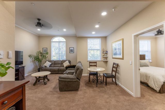 516 Martha Street 202, San Jose, CA 95112