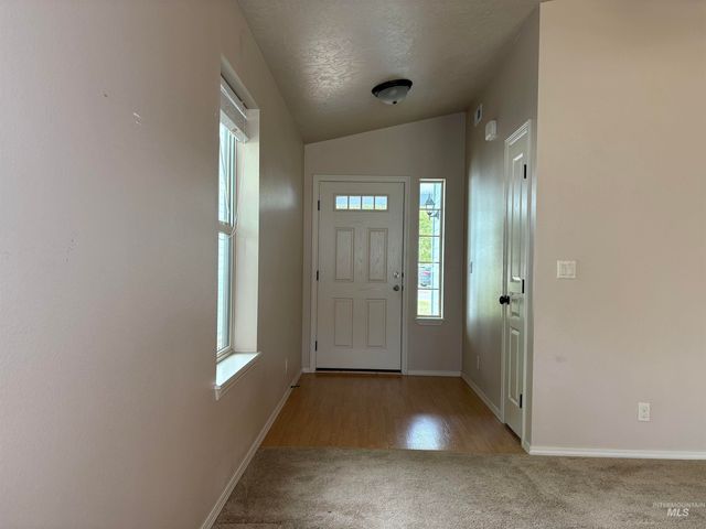 7592 W Baron, Boise, ID 83714