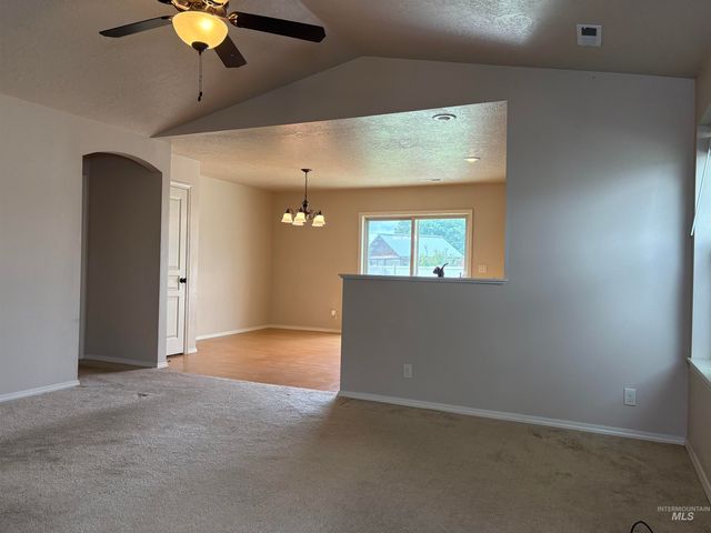 7592 W Baron, Boise, ID 83714
