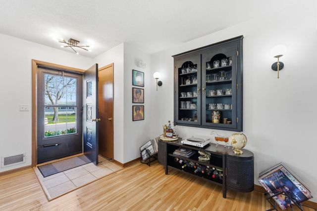 4219 66th Avenue N, Brooklyn Center, MN 55429