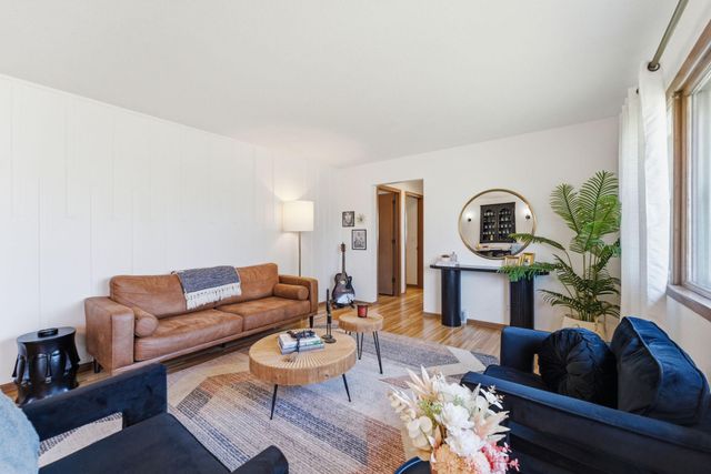 4219 66th Avenue N, Brooklyn Center, MN 55429