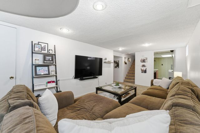 4219 66th Avenue N, Brooklyn Center, MN 55429