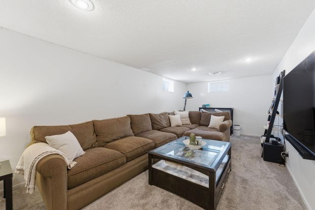 4219 66th Avenue N, Brooklyn Center, MN 55429