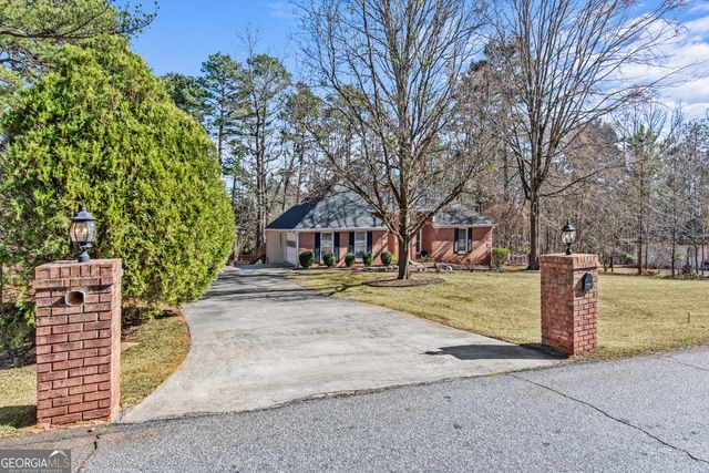 105 S Arcadia Drive, Bogart, GA 30622