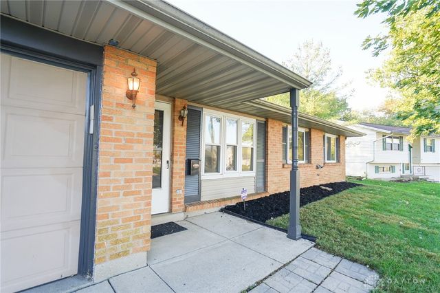 308 Ironwood Drive, West Carrollton, OH 45449