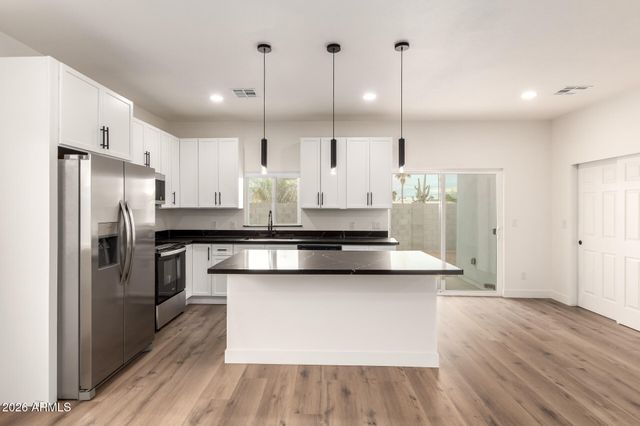 9455 W PINEVETA Drive, Arizona City, AZ 85123