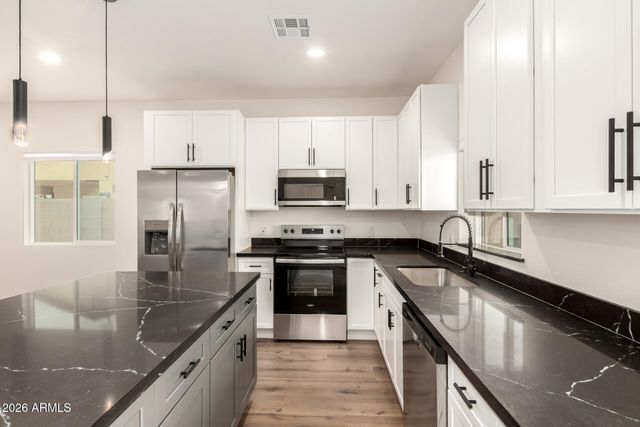 9455 W PINEVETA Drive, Arizona City, AZ 85123