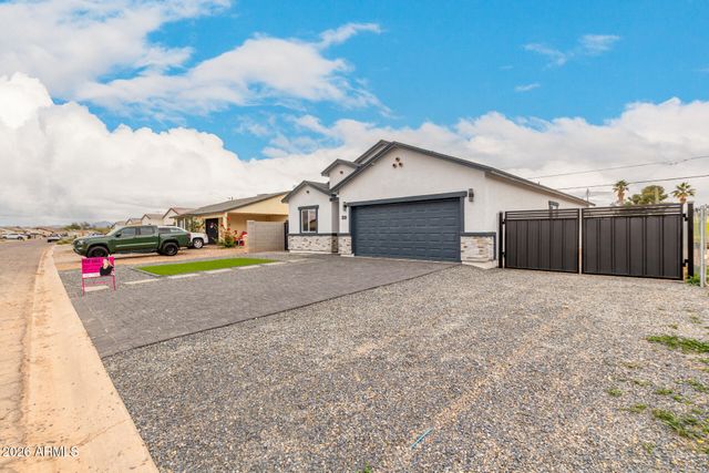 9455 W PINEVETA Drive, Arizona City, AZ 85123