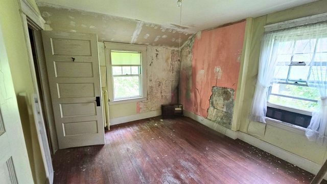 17 Clement Road, Springfield, VT 05156