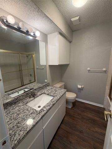 7474 Fair Oaks Avenue 7404, Dallas, TX 75231