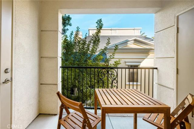 2304 Watermarke, Irvine, CA 92612