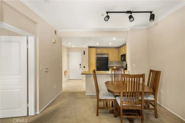 2304 Watermarke, Irvine, CA 92612