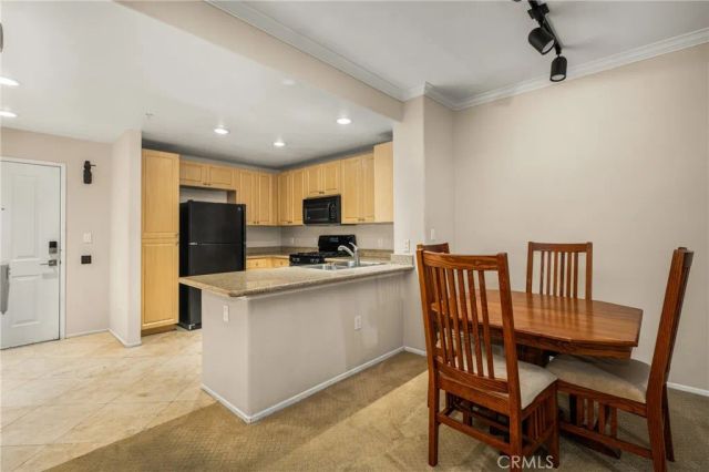 2304 Watermarke, Irvine, CA 92612