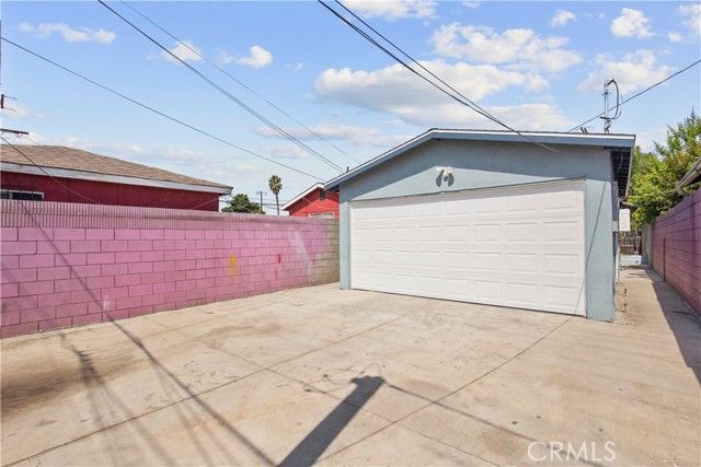 4104 East San Luis, Compton, CA 90221