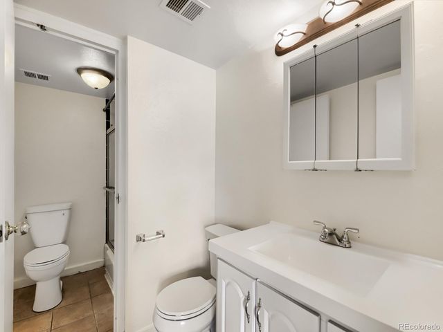 4801 E 9th Avenue 301S, Denver, CO 80220