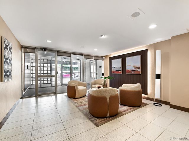 4801 E 9th Avenue 301S, Denver, CO 80220