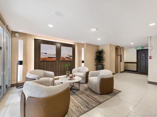 4801 E 9th Avenue 301S, Denver, CO 80220