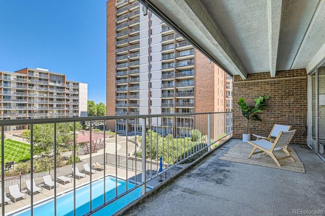 4801 E 9th Avenue 301S, Denver, CO 80220