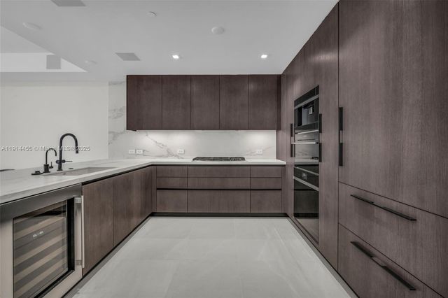 1116 N Ocean Blvd 1106, Pompano Beach, FL 33062