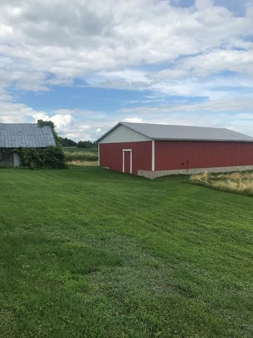 136 Route 276, Champlain, NY 12919