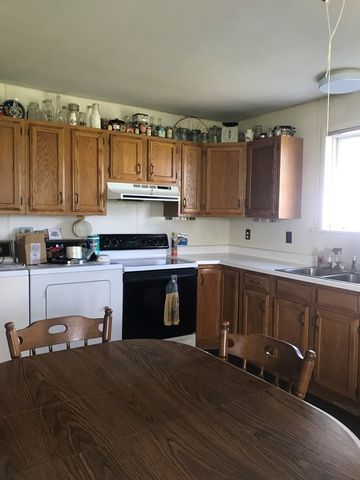 136 Route 276, Champlain, NY 12919