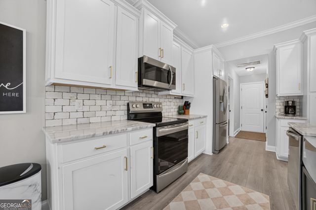 240 Lannington Drive, Lizella, GA 31052