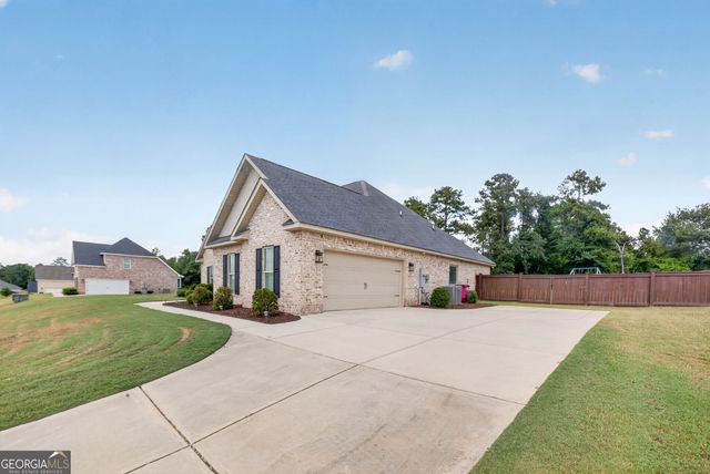 240 Lannington Drive, Lizella, GA 31052