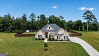 240 Lannington Drive, Lizella, GA 31052