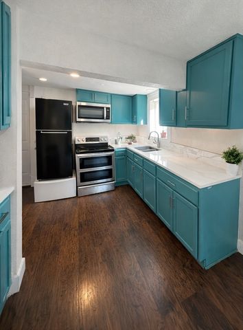 928 S Windomere Avenue D, Dallas, TX 75208