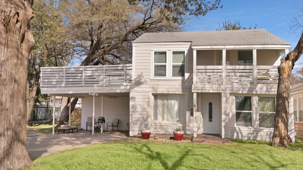 928 S Windomere Avenue D, Dallas, TX 75208
