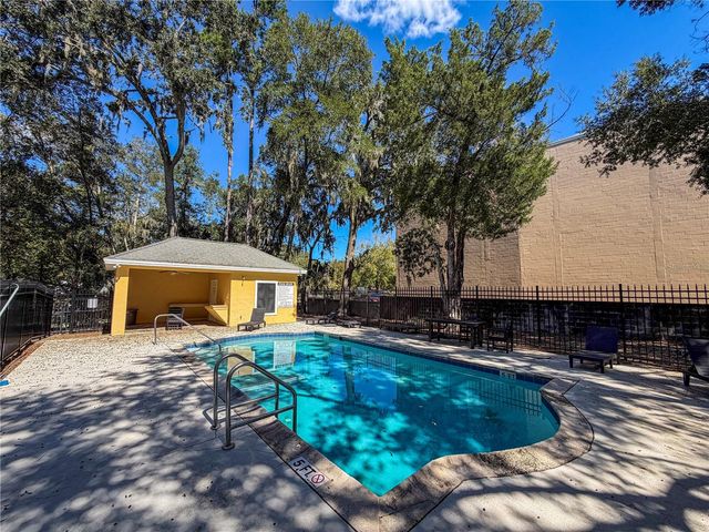2213 NW 16TH TERRACE 2213, Gainesville, FL 32605