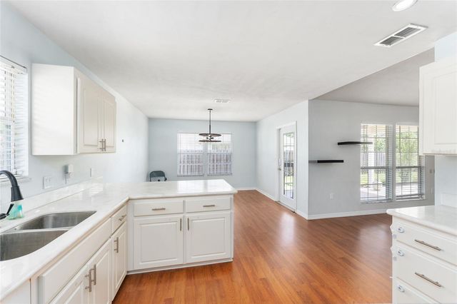 25670 NW 9TH ROAD, Newberry, FL 32669