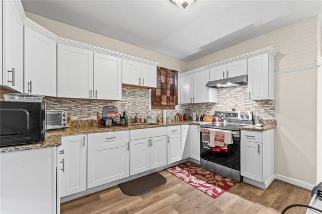 18 Crowninshield Street, Providence, RI 02909