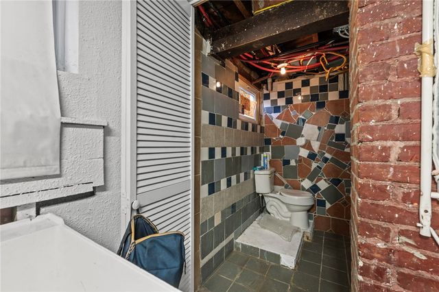 18 Crowninshield Street, Providence, RI 02909