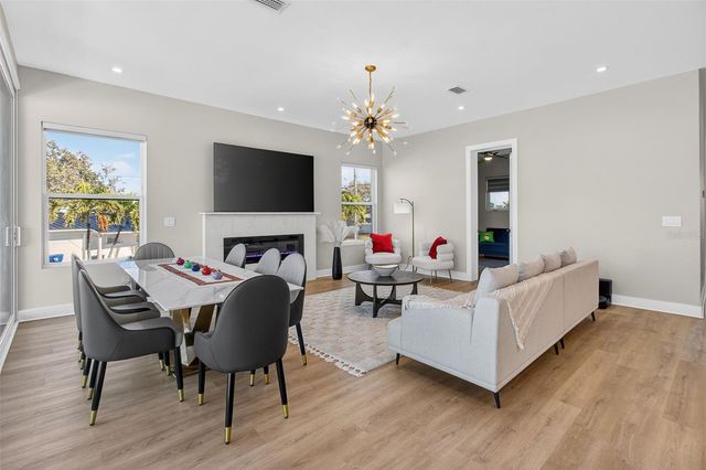 301 79TH STREET S, St Petersburg, FL 33707