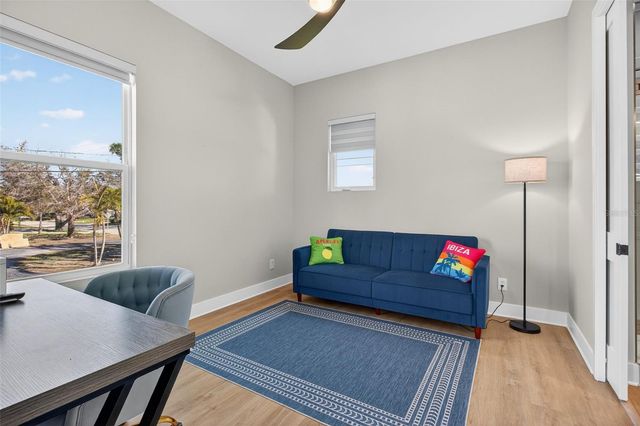 301 79TH STREET S, St Petersburg, FL 33707