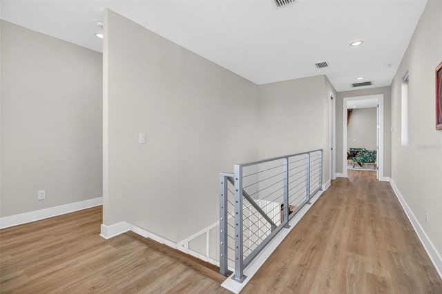 301 79TH STREET S, St Petersburg, FL 33707