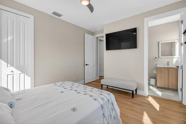 301 79TH STREET S, St Petersburg, FL 33707