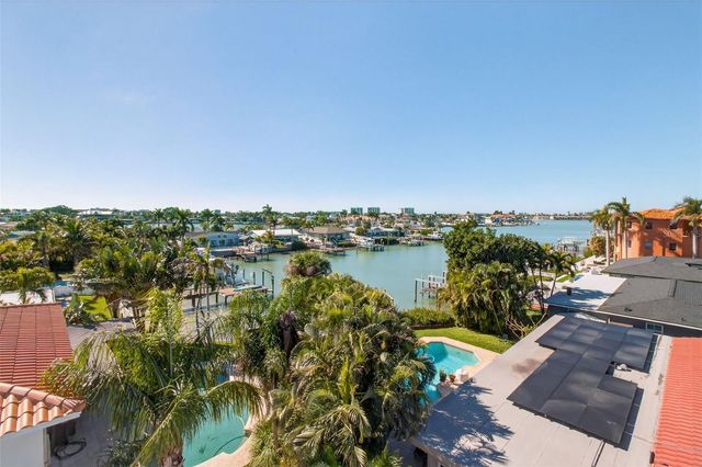 301 79TH STREET S, St Petersburg, FL 33707