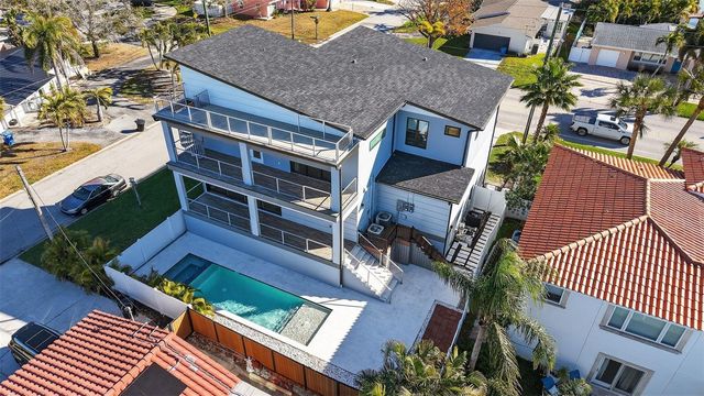 301 79TH STREET S, St Petersburg, FL 33707