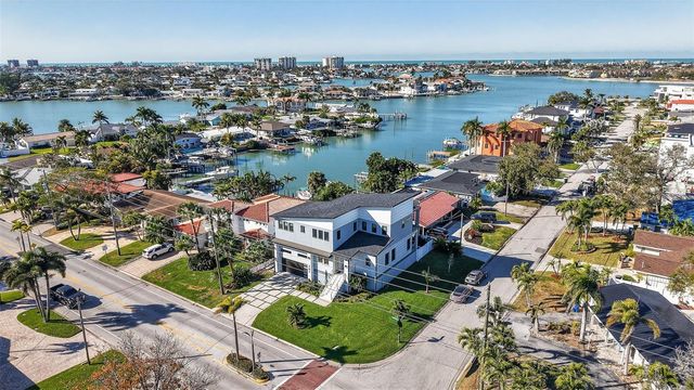 301 79TH STREET S, St Petersburg, FL 33707