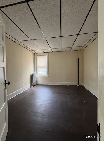 144-146 Montauk Avenue, New London, CT 06320
