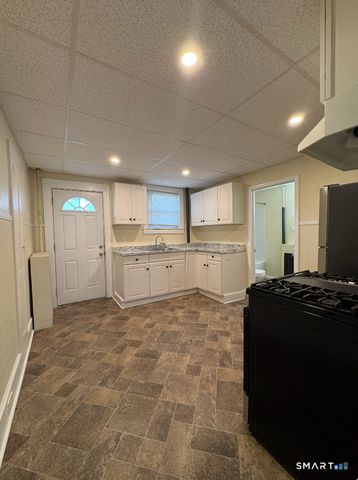 144-146 Montauk Avenue, New London, CT 06320