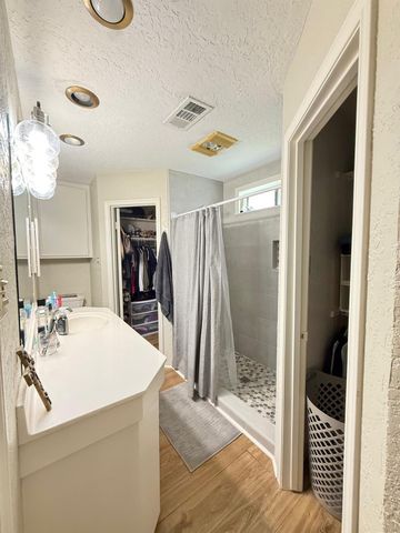 814 Texas Avenue, Port Neches, TX 77651